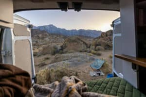 Tracas d’un road trip en van : comment s’y préparer et les éviter ?