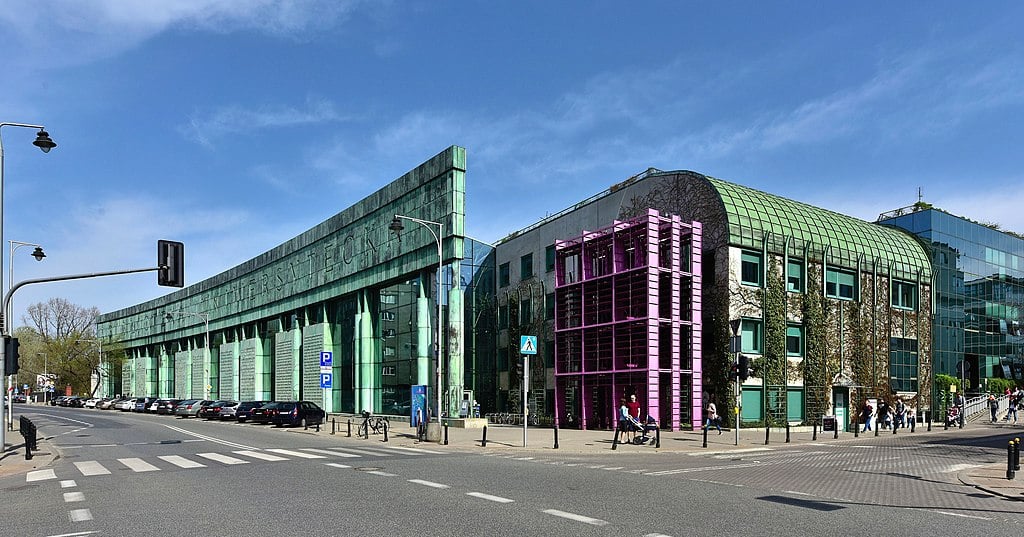 Bibliothèque Universitaire de Varsovie dans le quartier de Powisle - Photo d'Adrian Grycuk