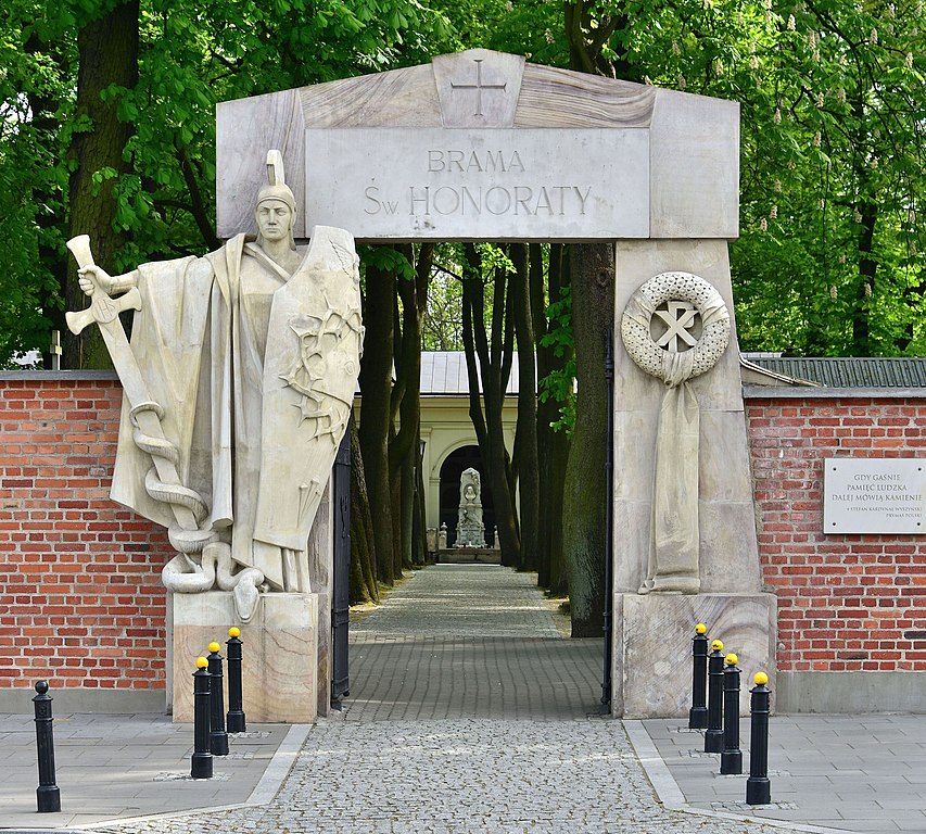 Brama św. Honoraty Cimetière Powązki dans le quartier de Wola à Varsovie - Photo d'Adrian Grycuk