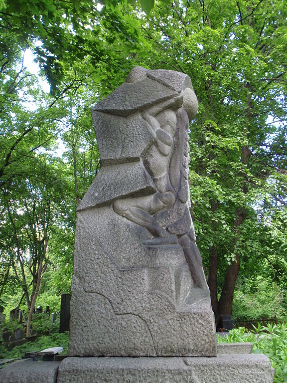 Sculpture d'Abraham Ostrzeg pour Jan Sierota dans le cimetière juif de Varsovie - Photo de Mzungu