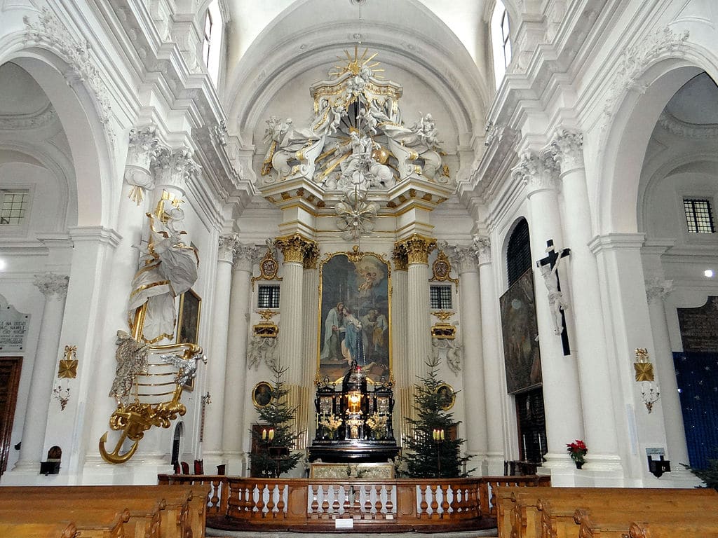 Autel de l'église des Visitandines à Varsovie - Photo de Jolanta Dyr