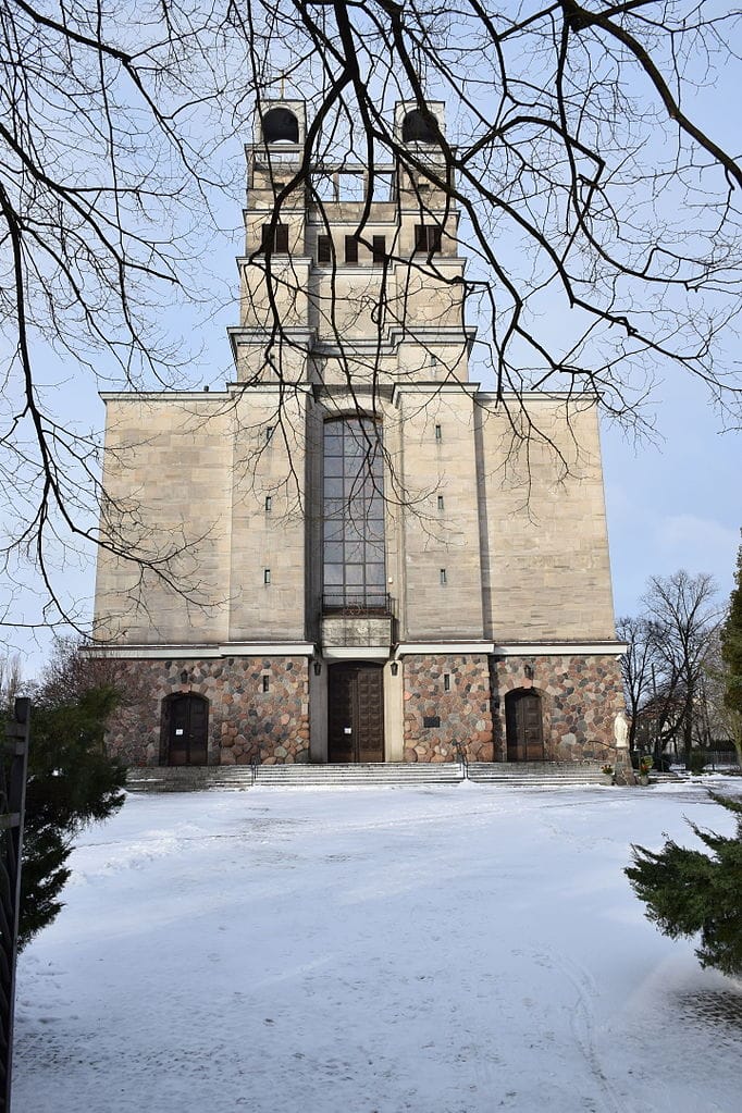 Eglise Świętej Teresy od Dzieciątka Jezus dans le quartier de Nowe Włochy à Varsovie - Photo de Malifik