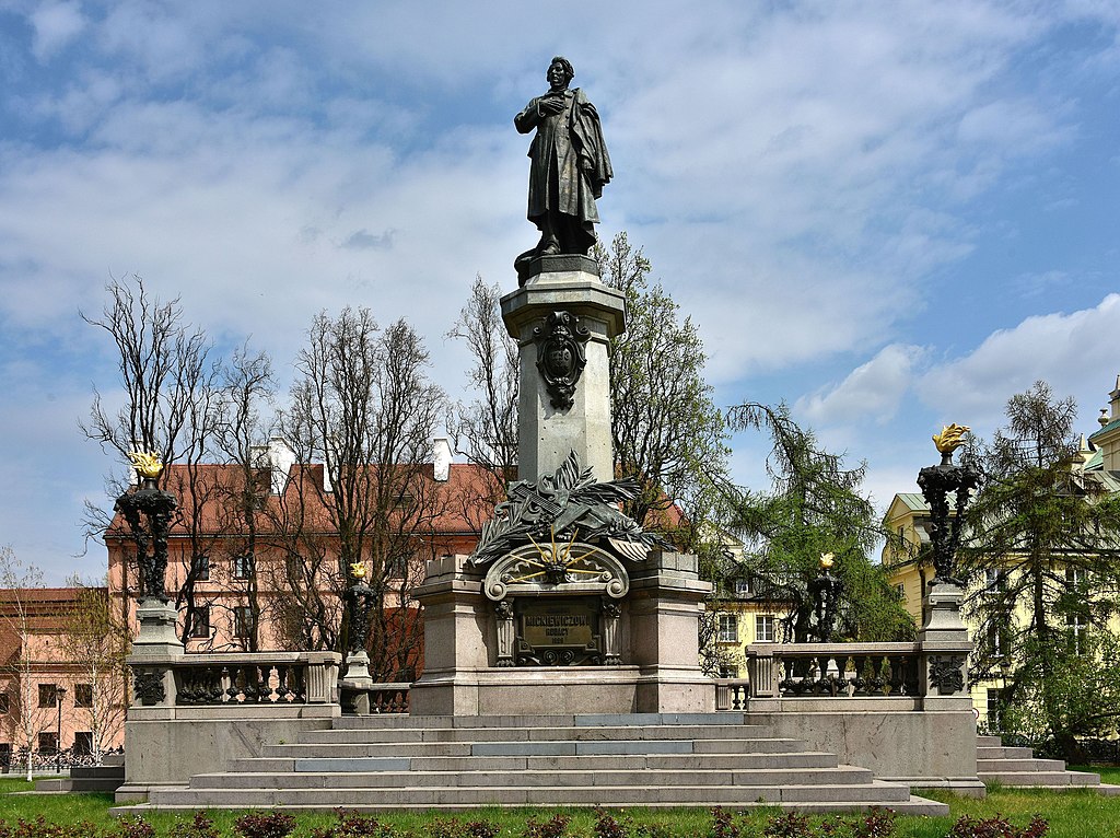 Statue d'Adam Mickiewicz à Varsovie - Photo d'Adrian Grycuk