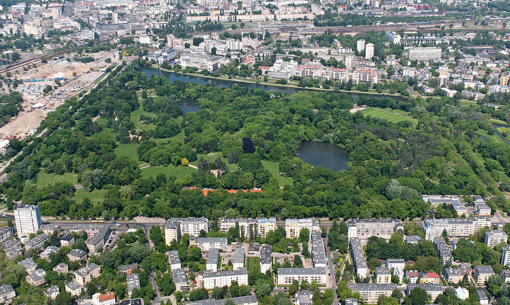 Vue aérienne sur le parc Skaryszewski à Varsovie - Photo d'Adam Kliczek