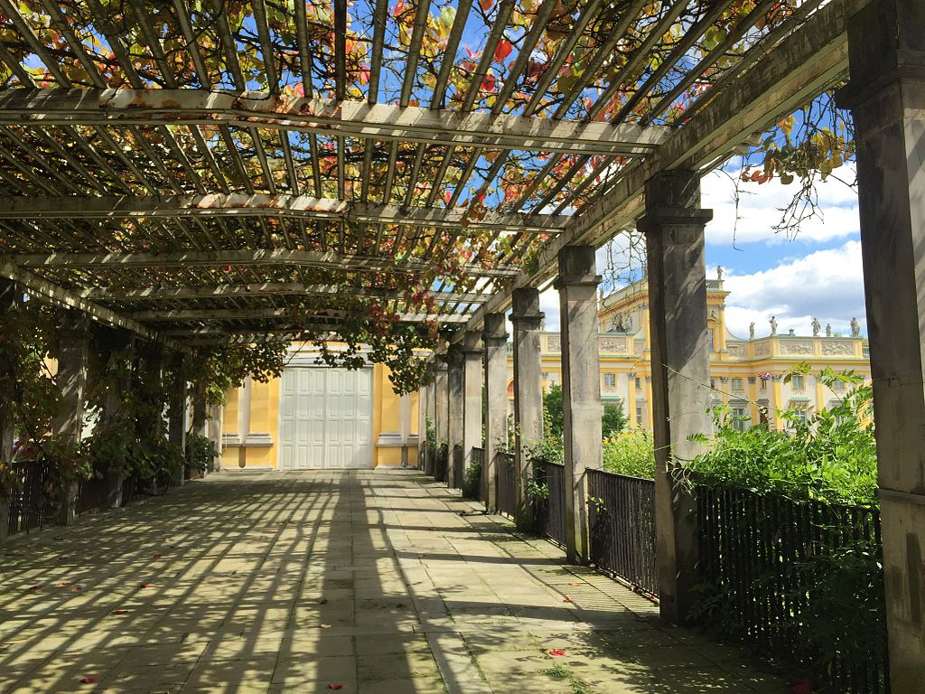 Extérieur du Palais de Wilanów au sud de Varsovie - Photo de Zuzanna Stadnik