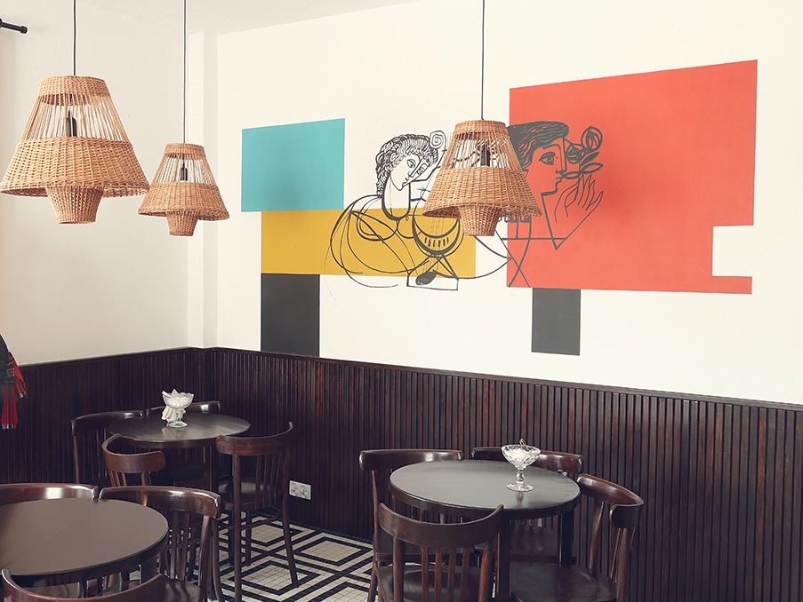 Dans le café du musée du PRL à Varsovie. Dans le café du musée du PRL à Varsovie.