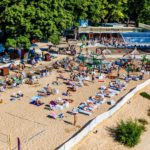 La Playa, beach-party à Varsovie les pieds dans le sable [Praga]