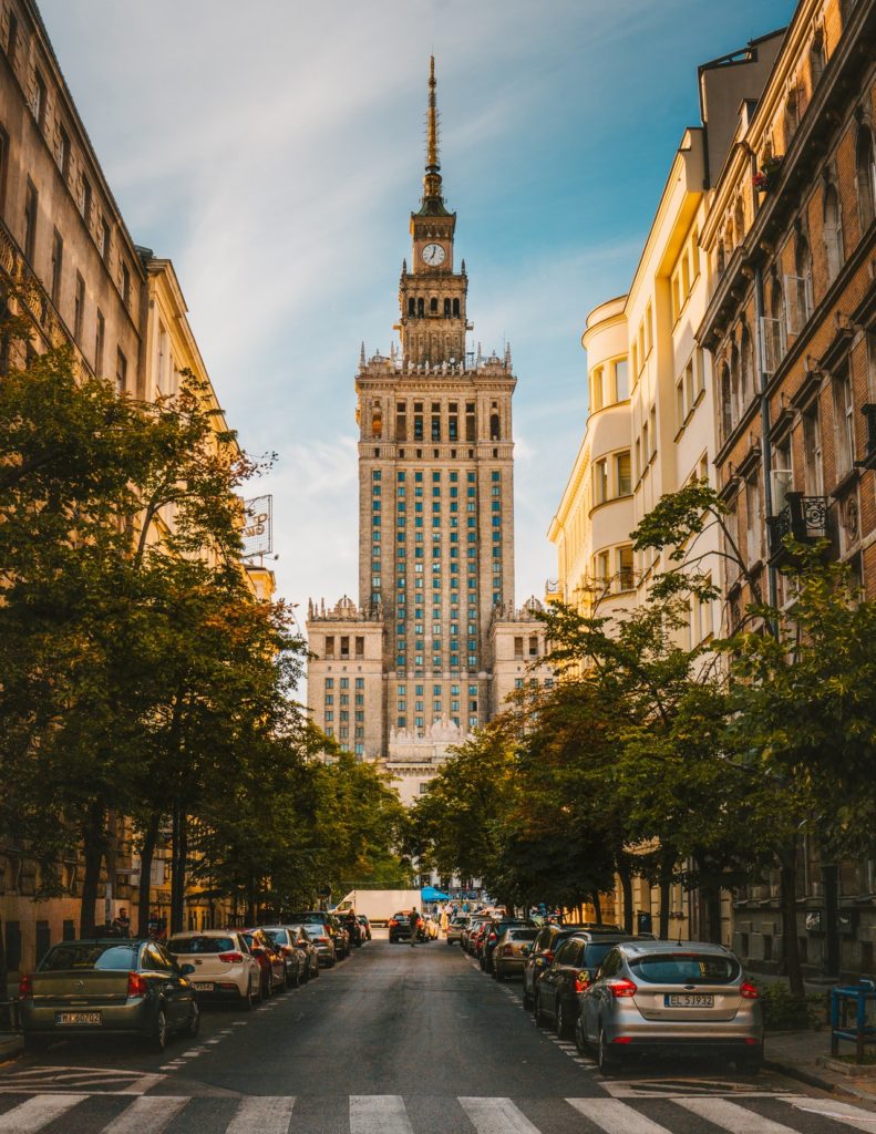 Palais de la culture à Varsovie dans le quartier Centre-Nord - Photo de Josh Hild