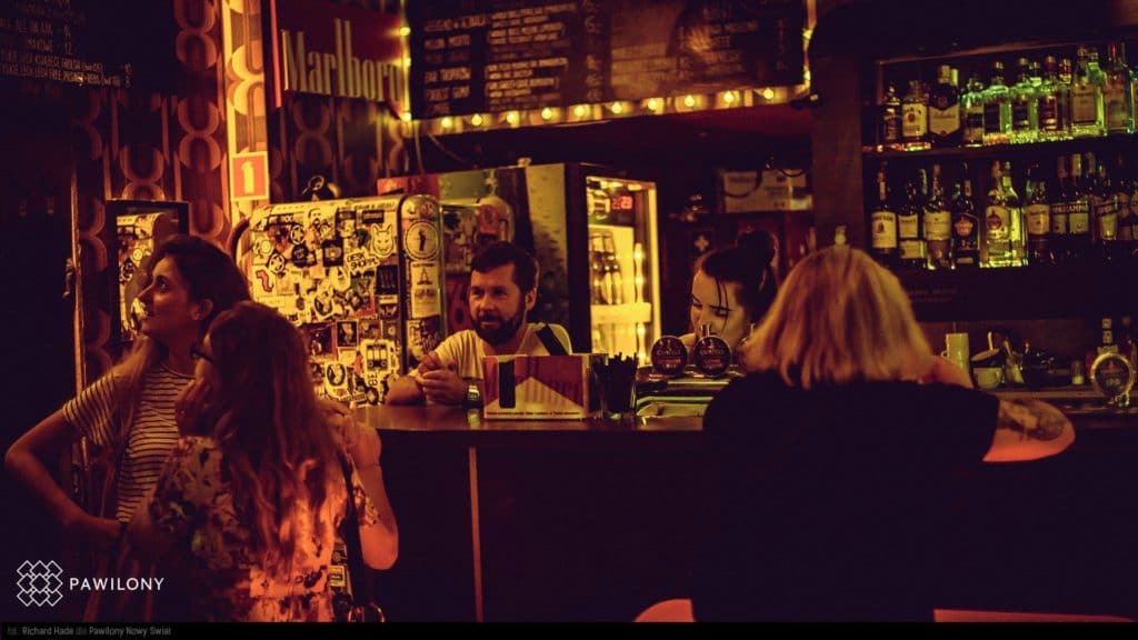 Lire la suite à propos de l’article Bars Pawilony à Varsovie : Éclectique et funky [Centre-Nord]