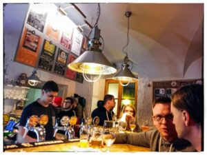 12 Bars à bière à Varsovie : Multitap, microbrasseries et bar de quartier