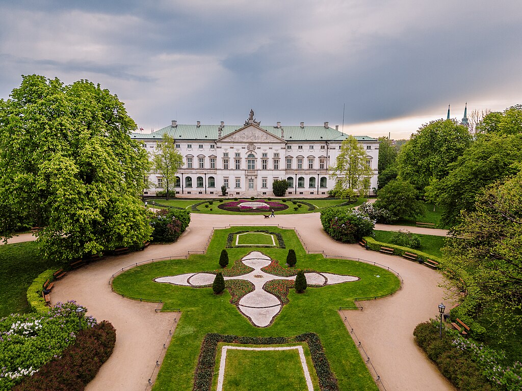 Palais Krasinski_ à Varsovie côté jardin - Photo de MagdaKonc - Licence ccbysa 4.0