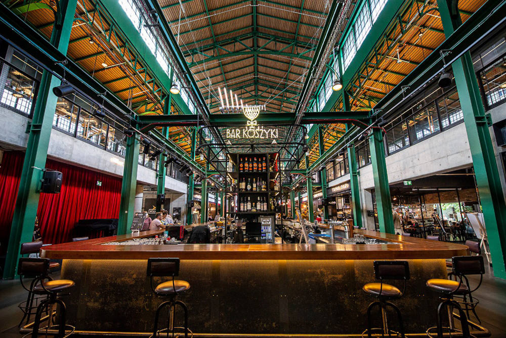 Hala Koszyki : Food Hall et street food à Varsovie.