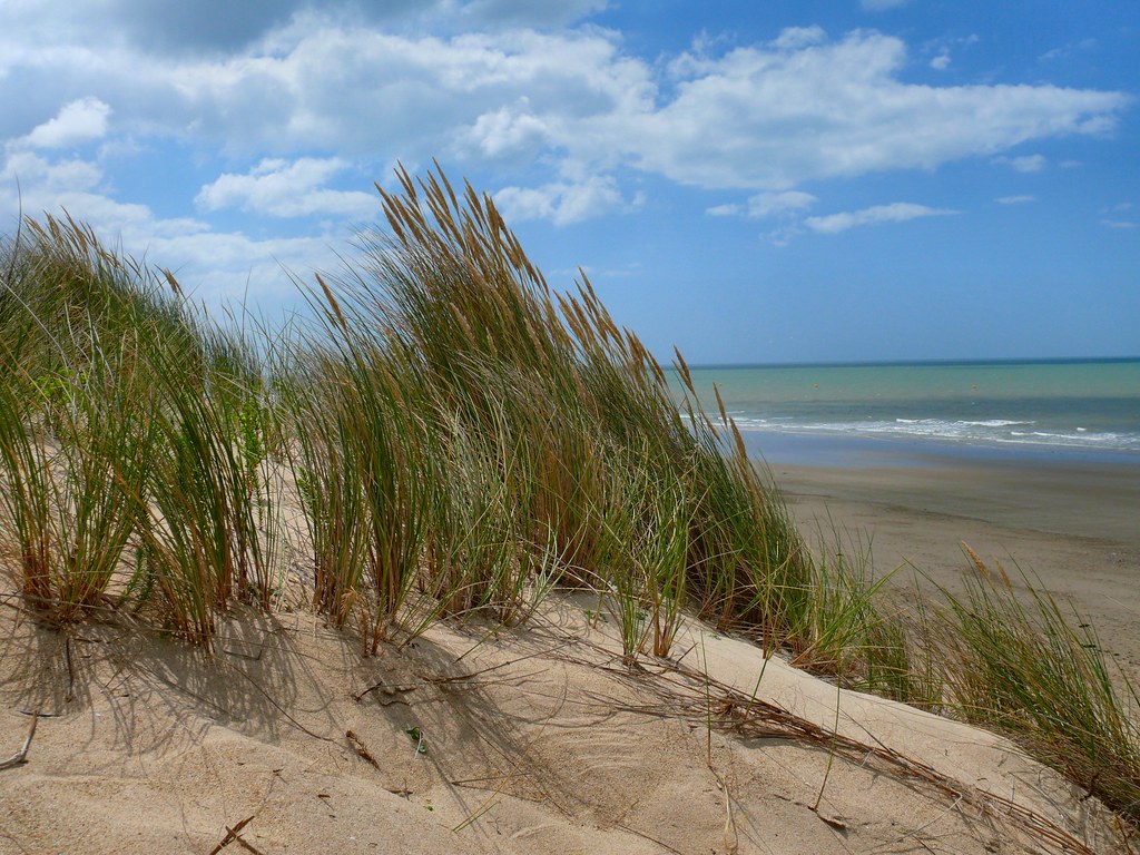 Plage Saint Jean des monts sur la côte vendéenne - Photo de Dynamosquito -Licence CCBY-SA-2.0