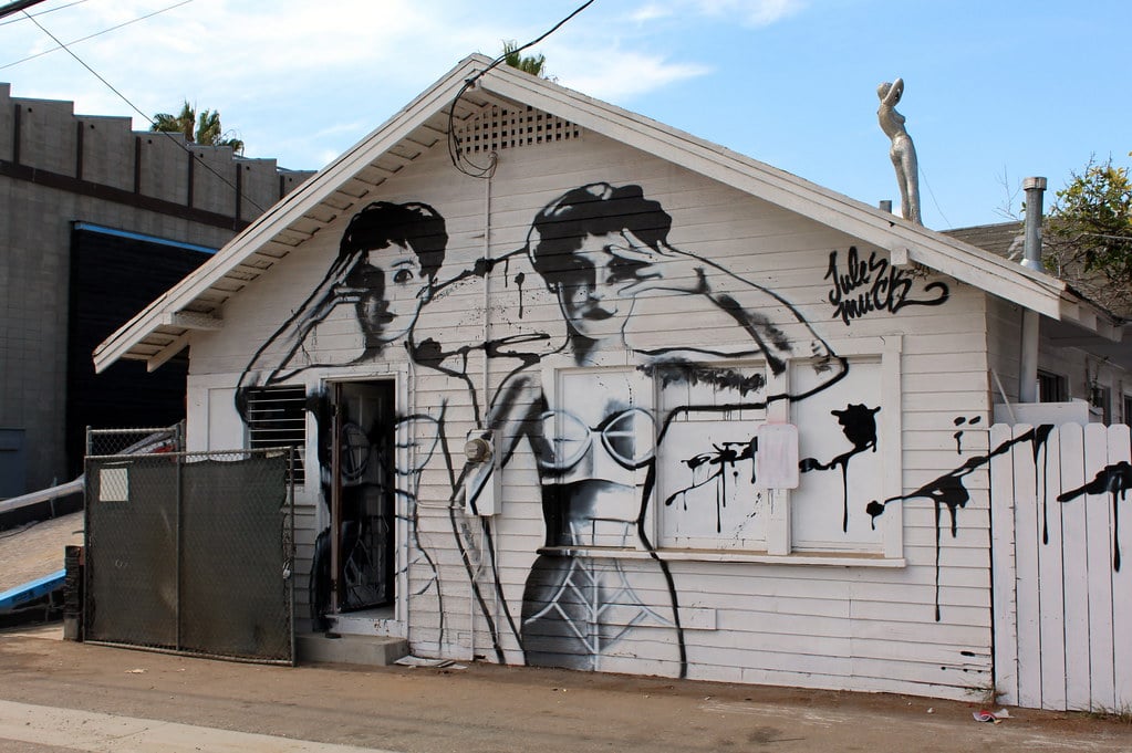 Street art à Venice Beach : Oeuvre de Willye Wilson - Photo de Wally Gobetz