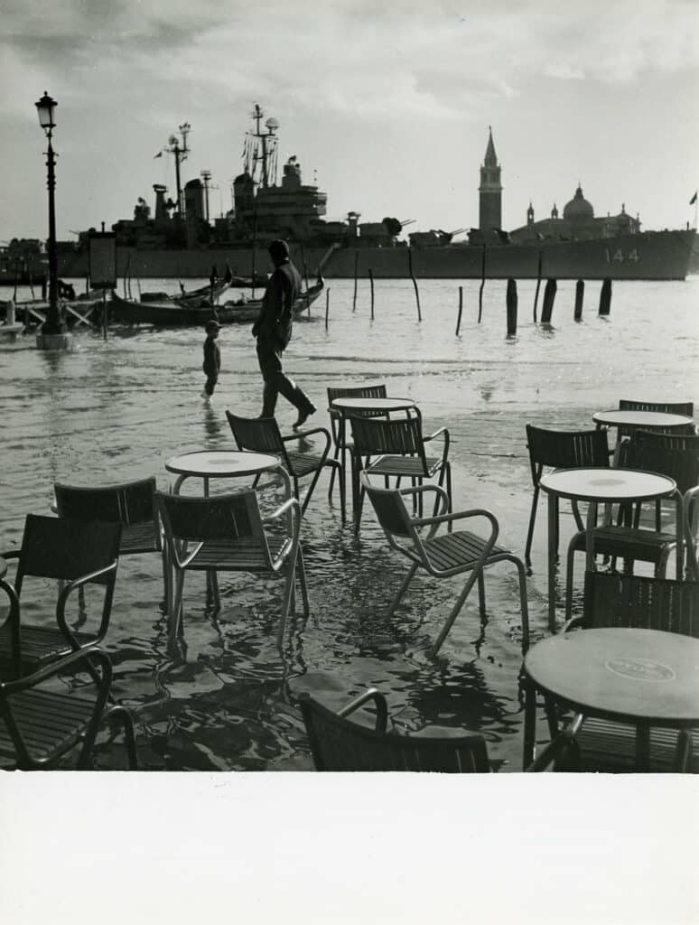 Venise dans les années 1960 sous l'acqua alta - Photo de Paolo Monti -Licence CCBYSA 4.0