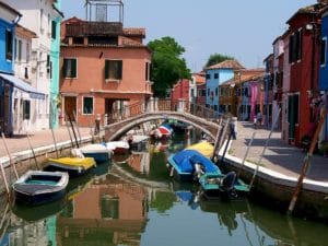 Ile de Burano, couleurs et dentelle près de Venise