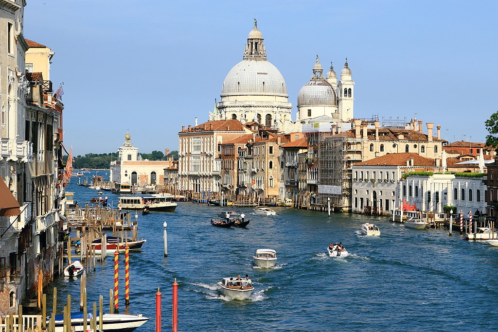 Vue sur le Grand Canal et la Basilique Santa Maria della Salute à Venise  - Photo de Lasse B. from Deutschland