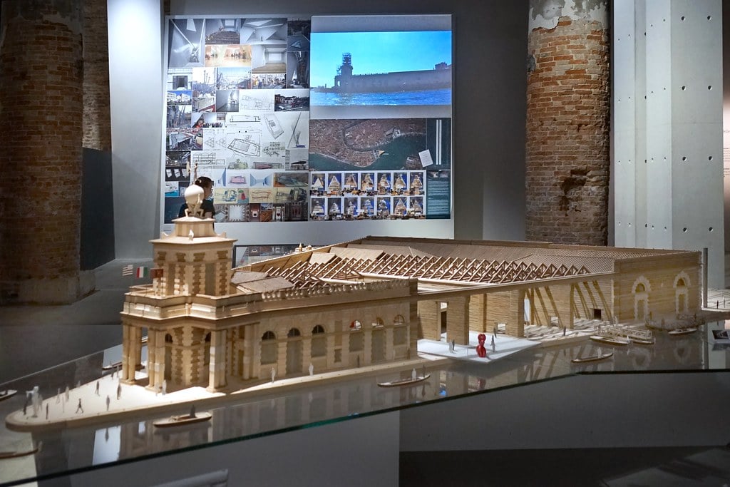 Maquette de la Punta della Dogana à Venise - Photo de Dalbera