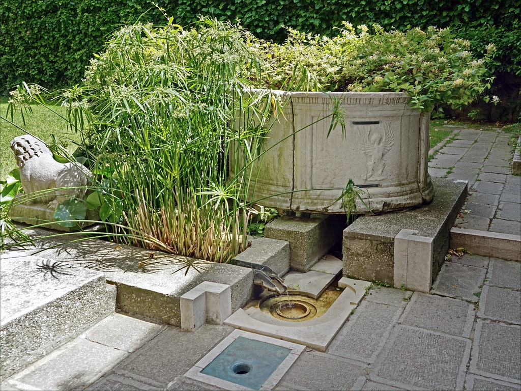 Jardin dans la fondation Querini Stampalia à Venise - Photo de Dalbera