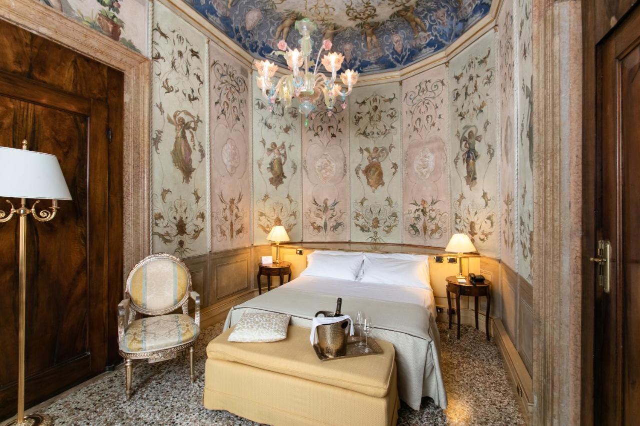 Lire la suite à propos de l’article 7 hotels de luxe à Venise : Superbes, chics et élégants