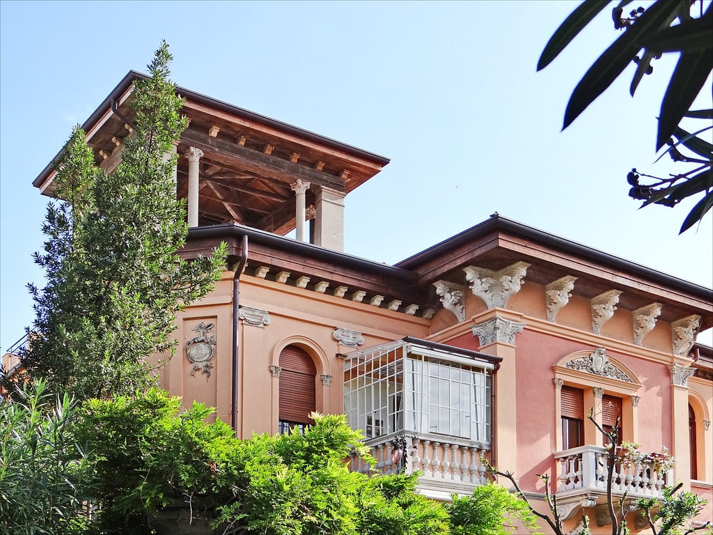 Villa Erinna ou Lucina de style Art Nouveau sur le Lido à Venise - Photo de Dalbera