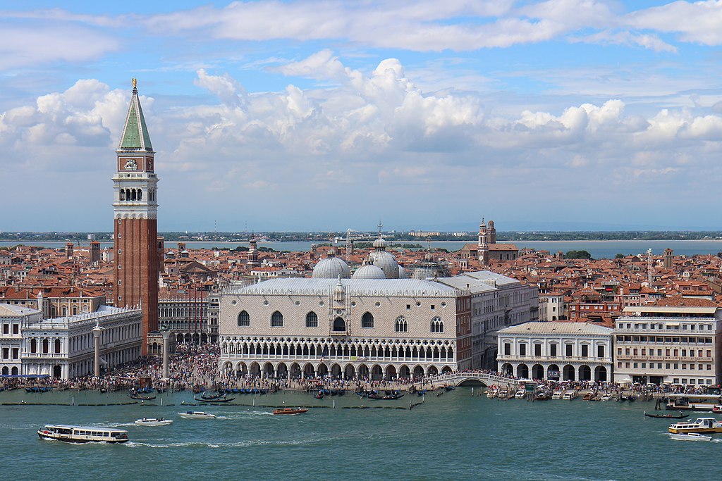 Lire la suite à propos de l’article Rejoindre Venise centre depuis l’aéroport Marco Polo : En bateau, bateau taxi et bus