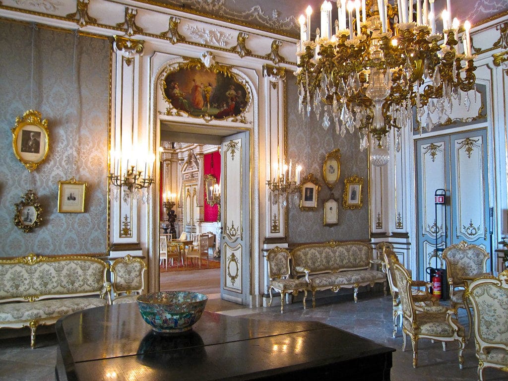 Intérieur somptueux de la Villa Pignatelli à Naples - Photo de Armando Mancini