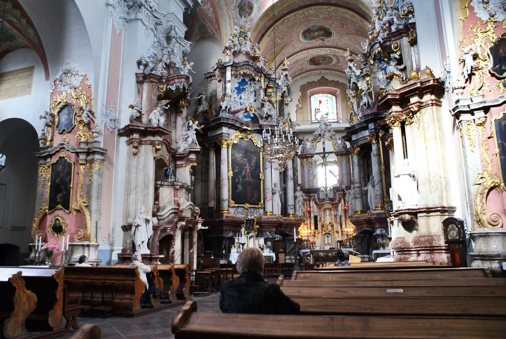 Dans l'Eglise du Saint Esprit à Vilnius.