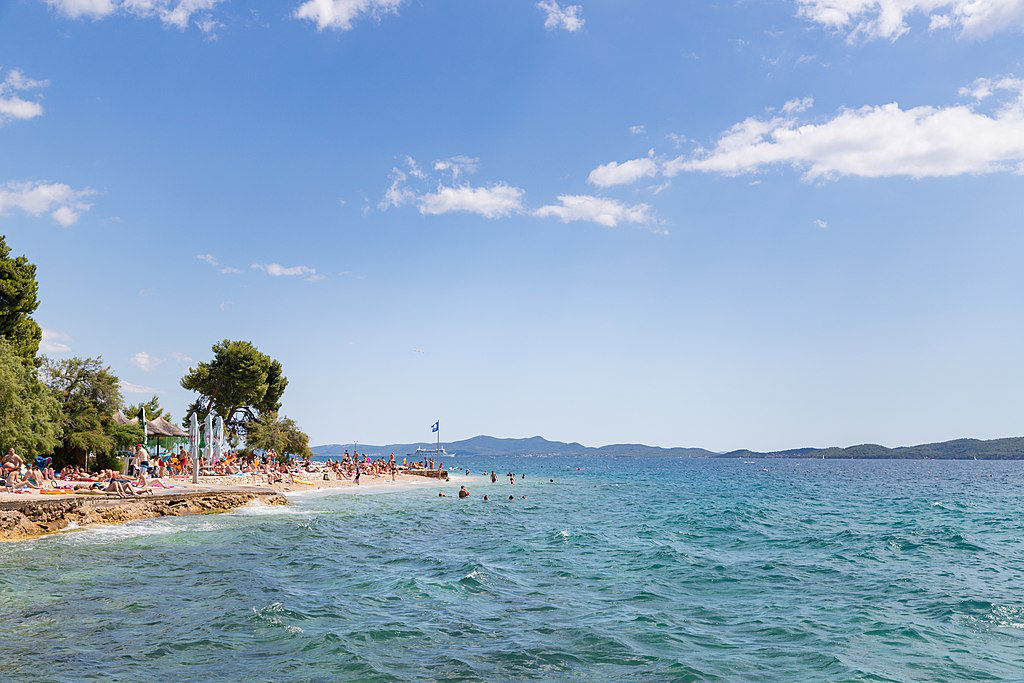 Plage de Kolovare à Zadar - Photo de Dronepicr - Licence CC by 2.0