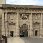 Venir à Zadar : Aéroport et liaisons en trains et bus