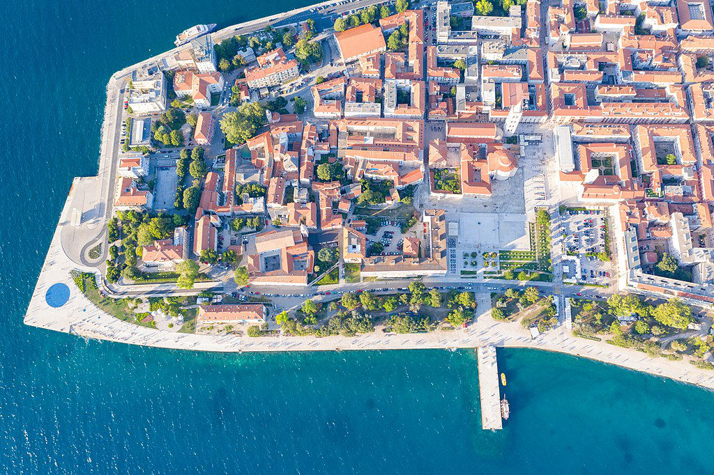 Vieille ville de Zadar vue du ciel - Photo de Dronepicr - Licence CC by 2.0