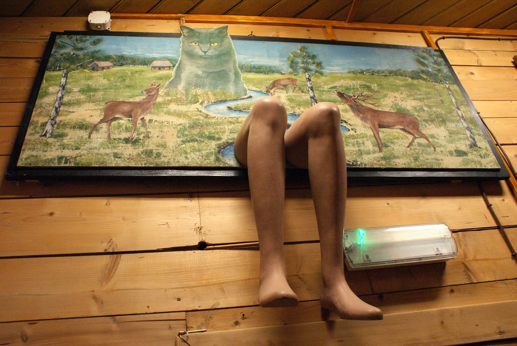 Tableau-collage de Hasior dans son musée de Zakopane.